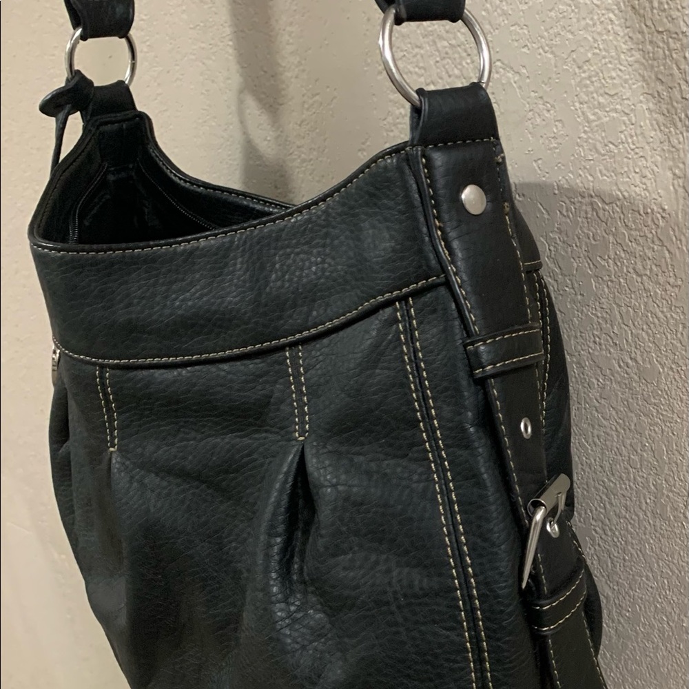 Chaps Black Leather Handbag - Picture 3 of 6